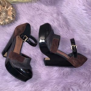 MRKT (Market) brown platform wedge size 6